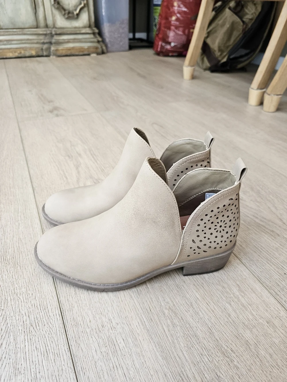 Vepose Perforated Light Tan Chunky Cutout Ankle Slip On Booties